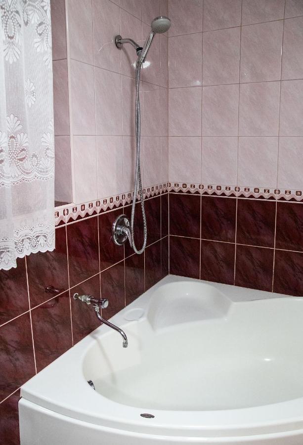 Miedzy Owcami Lägenhet Sromowce Wyzne Exteriör bild